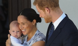 Harry und Meghan mit ihrem älteren Kind, Sohn Archie – für die Kinder wäre der Besuch in England ...