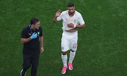 Schluss und vorbei! Ismael Saibari muss im WM-Achtelfinale frühzeitig vom Spielfeld ...
