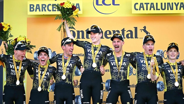 Die beim Auftaktzeitfahren der Tour de France 2026 siegreichen Visma-Mannen
