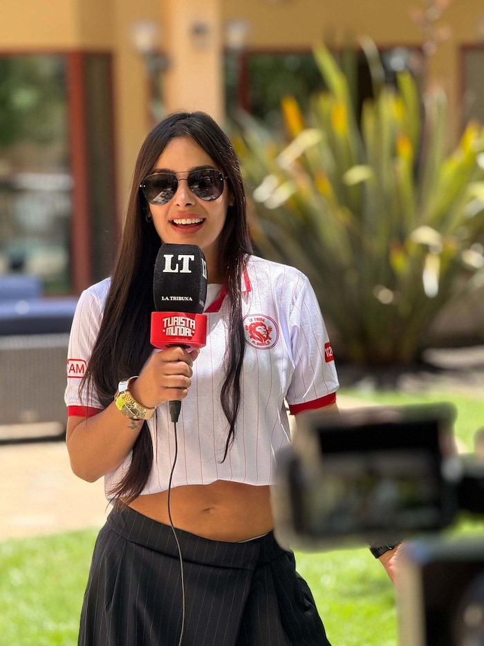 Larissa Riquelme ist jetzt als akkreditierte Journalistin bei der Fußball-WM dabei.