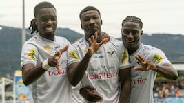 Während Yann Massombo (l.) und Ousmane Diwara (m.) noch bei Altach unter Vertrag stehen, läuft ...
