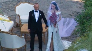 Was für ein emotionaler Tag für die Familie Ramazzotti! Aurora Ramazzotti hat ihrem langjährigen ...