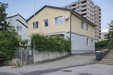 Das Vereinsgebäude der Burschenschaft Leder in Leoben