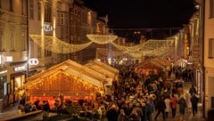 Die Gastronomiehütten des Adventmarkts auf dem Villacher Hauptplatz sollen erneuert werden.