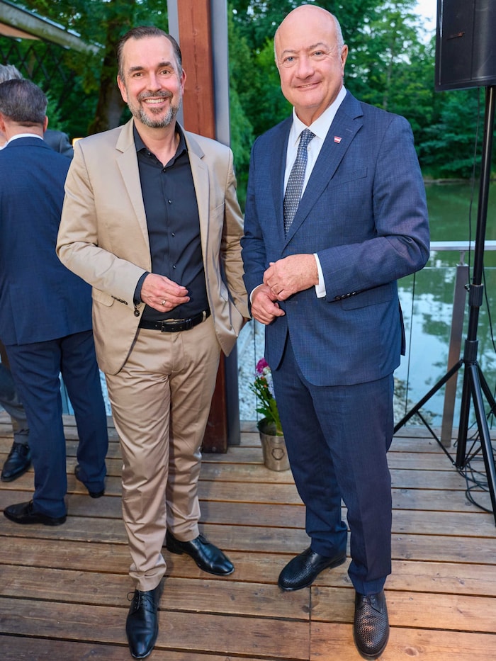 (Noch) APA-Chef Clemens Pig mit Kanzler Stocker