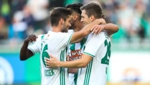 Philipp Malicsek (li.) und Deni Alar sind in Gloggitz wiedervereint