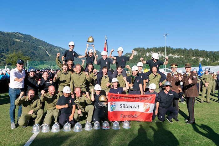 Bärenstark: die Feuerwehrjugend Silbertal.