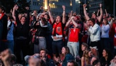 Ekstase in Oslo: Hunderttausende Norweger feierten nach dem historischen Erfolg durch die Nacht.
