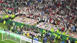 Englands Spieler feierten mit den Fans – dann passierte das Unglück.