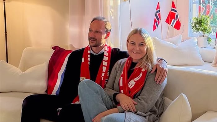 Was für eine schöne Überraschung! Am Montag veröffentlichte der norwegische Palast das erste ...