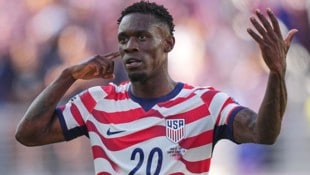 US-Topstürmer Folarin Balogun darf trotz seiner Roten Karte gegen Belgien auflaufen.