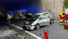 Das massiv beschädigte Unfallfahrzeug.