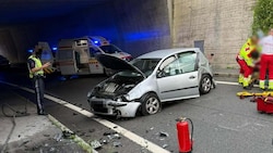 Das massiv beschädigte Unfallfahrzeug.