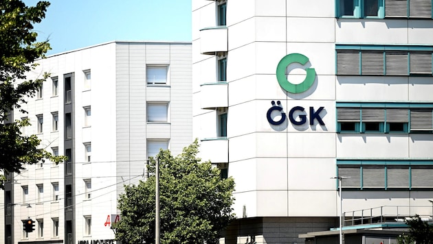 In Upper Austria alone (pictured: the headquarters in Linz), there are 41 service centers.