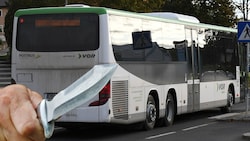 Mit einem Messer soll der Buslenker von einem Mann bedroht worden sein. Der Unbekannte konnte ...