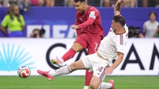 Cristiano Ronaldo und seine Portugiesen fordern Europameister Spanien.