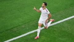 Der eingewechselte Mikel Merino stach in der Nachspielzeit zu und schoss Spanien ins ...