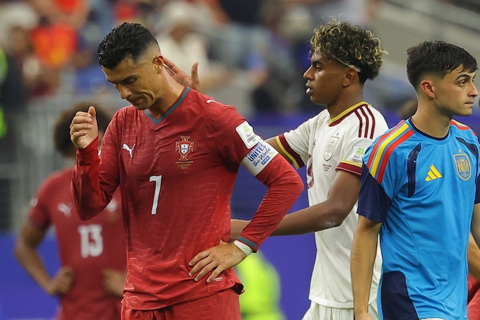 Spaniens Yamal tröstet Portugals Ronaldo