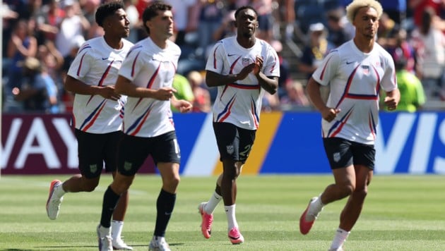 Folarin Balogun (2. von re.) steht in der Startelf.