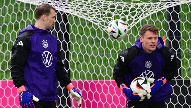 Alexander Nübel (r.) verlässt den FC Bayern.