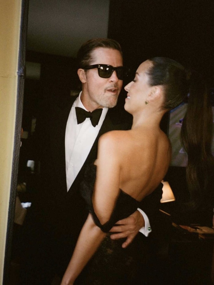 Brad Pitt und Ines de Ramon tauschen auf ihren ersten gemeinsamen Instagram-Fotos unter anderem ...