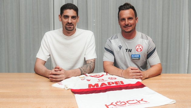 Cican Stankovic (li.) unterschrieb beim GAK bis Sommer 2027