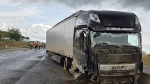 Die Florianis von Wolkersdorf und Hochleithen hatten viel zu tun: Ein Zusatz-Dieseltank löste ...