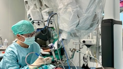 Hochmoderne OP-Technik: Das „Da Vinci“-System erweitert die Möglichkeiten des Chirurgen.