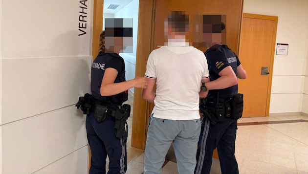 Der 38-jährige Boxtrainer weist die Vorwürfe vor dem Wiener Landesgericht zurück und erklärt die ...