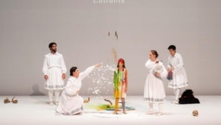 Die ausgezeichneten Solisten in Mozarts Requiem: Alex Rosen, Bass, Beth Taylor, Alt, Mélissa ...