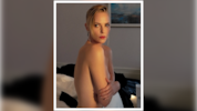 Charlize Theron heizte ihren Fans zuerst am Red Carpet der „Die Odyssee“-Premiere ein, ...