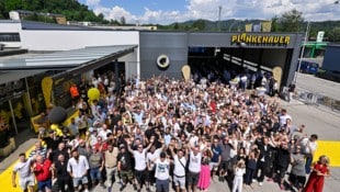 Mit 400 Mitarbeitern wurde der 100. Geburtstag in St. Veit gefeiert.