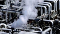 Raffinerie des österreichischen Öl- und Gaskonzerns OMV in Schwechat
