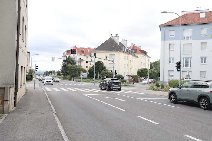 An dieser Kreuzung in Eisenstadt wird erstmals im Burgenland das „SafeLight“-System getestet. ...