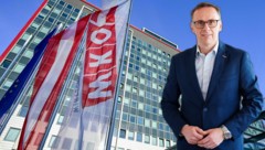 Verdient mehr als 22.000 Euro und liegt damit über dem Wirtschaftsminister: WKÖ-General Jochen ...