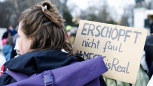 Im März wurde in Wien für mehr Aufmerksamkeit für ME/CFS demonstriert.