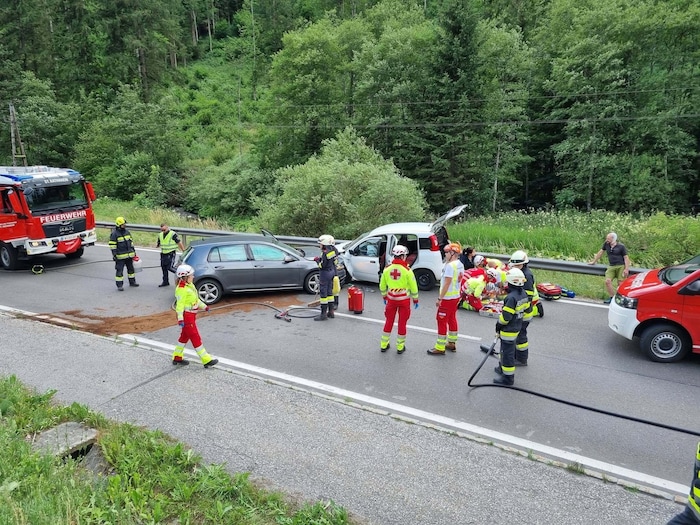 Zahlreiche Einsatzkräfte waren vor Ort.