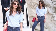 Charlotte Casiraghi kam im lässigen Jeans-Look und mit Hingucker-Accessoire zur Chanel-Schau ...