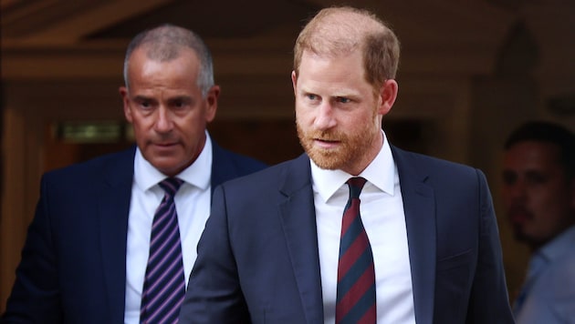 Prince Harry verliert Prozess gegen „Daily Mail“: Droht dem Royal jetzt das finanzielle ...