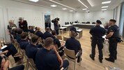 Die Angeklagten hatten auch beim Prozess ein Großaufgebot der Polizei im Nacken. Die Beamten ...