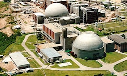 Luftaufnahme von den beiden in Betrieb befindlichen Atomreaktoren „Atucha 1“ und „Atucha 2“