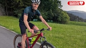 Trotz Multipler Sklerose gestaltet Bernhard Schwab sein Leben aktiv.