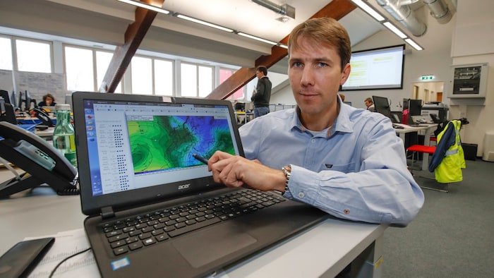 Meteorologe Michael Butschek blickte für die „Krone“ in die Wetterkarten.
