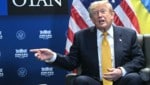 Donald Trump hat die Waffenruhe für beendet erklärt und kündigt „eine harte Nacht“ für den Iran ...