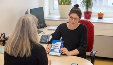 Wer Mahnungen ignoriert, lässt aus kleinen Rechnungen schnell einen Schuldenberg wachsen.