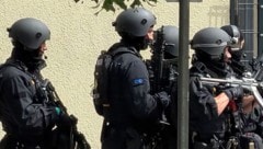 In Bayern hat ein mutmaßlicher Amoklauf einen Großeinsatz der Polizei ausgelöst.