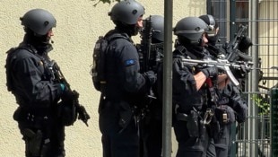 In Bayern hat ein mutmaßlicher Amoklauf einen Großeinsatz der Polizei ausgelöst.