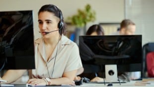 Der Telekommunikationsanbieter O2 hat angekündigt, bis zu 1100 Stellen in Deutschland zu ...