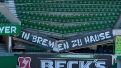 Eine Tribüne in Werder Bremens Weserstadion ist teil eingestürzt.