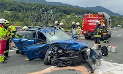Der Wagen der Urlauber wurde schwer beschädigt.
